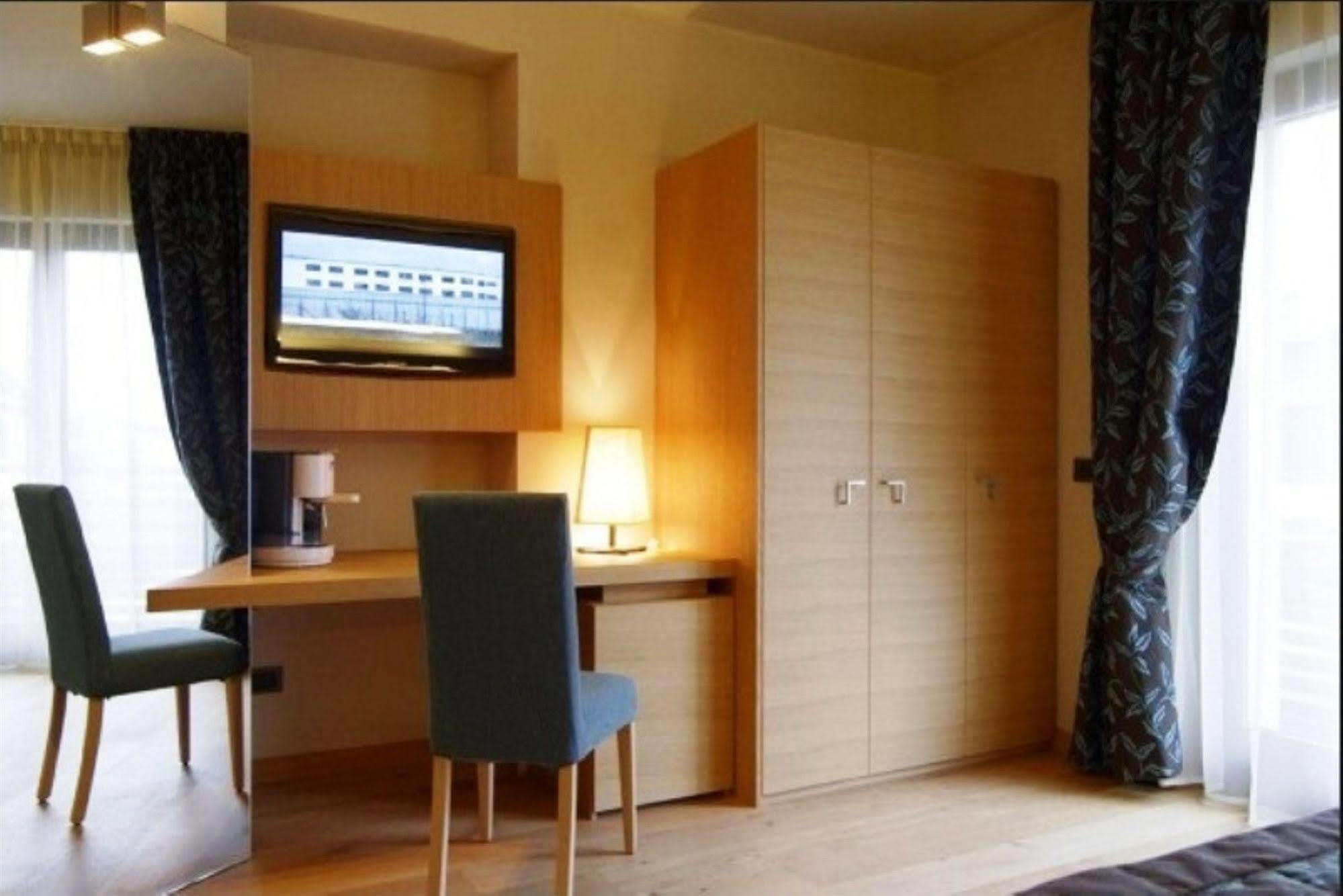 Hotel Natura Castel Di Sangro Buitenkant foto
